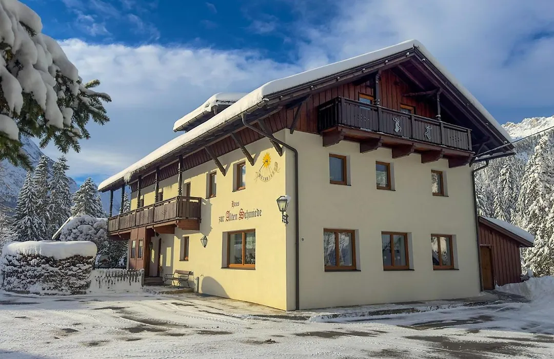 Alte Schmiede-1